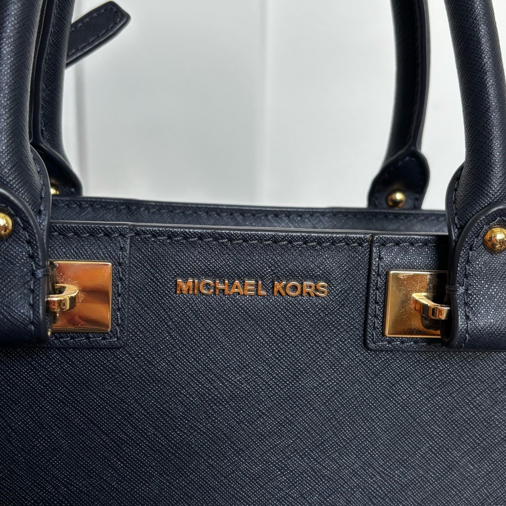 MICHAEL KORS Quinn Large Saffiano Leather Satchel (Color: Navy Blue) - Picture 2 of 15